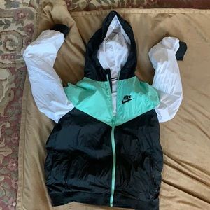 Nike XL YOUTH windbreaker, black, white and mint green